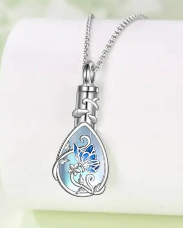 Urnbedel Vlinder Maanlichtsteen