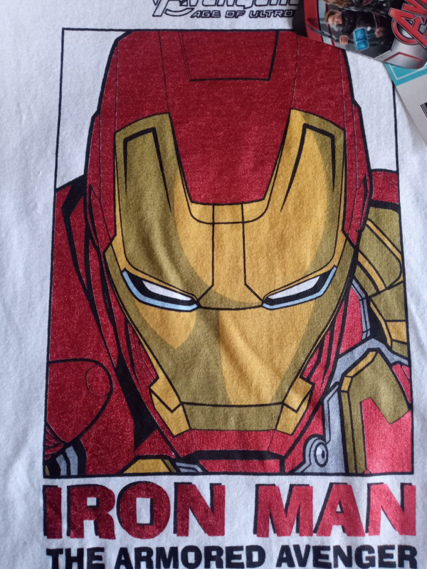 Marvel Iron Man shirt wit de laatsten!