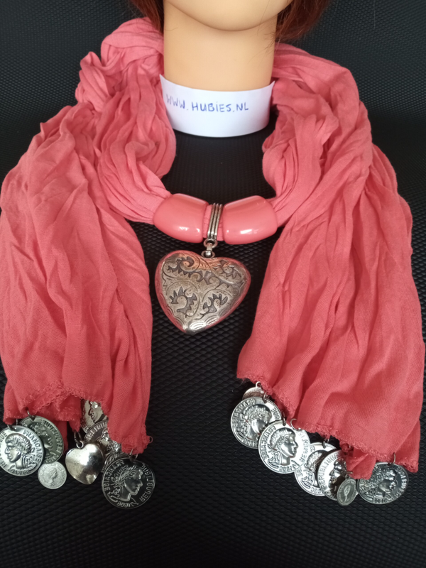 Shawl met bedels zalm hart