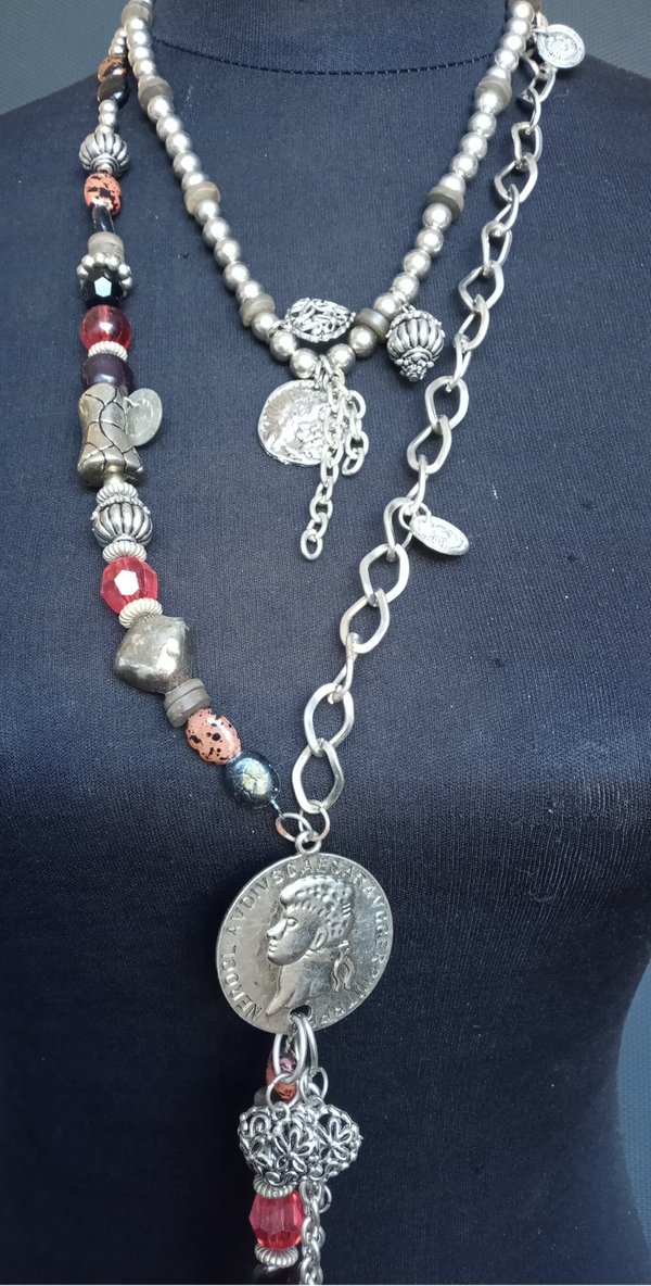 Fantasy Rode Bedel Collier