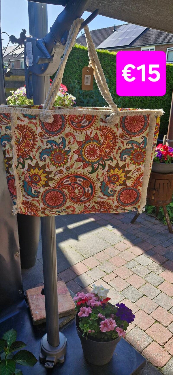 Shopper flowers