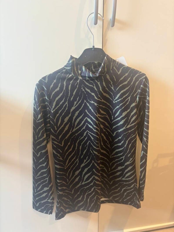 Longsleeve Zebra Army