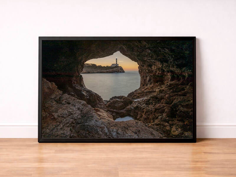 Leuchturm in Portocolom auf Mallorca zum Sonnenaufgang