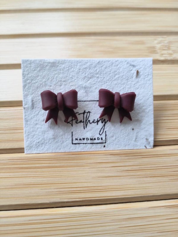 Strikje studs - burgundy