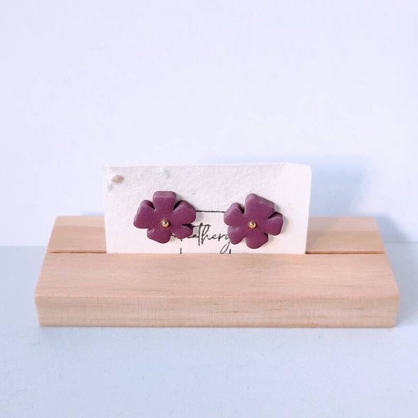 Bloem studs paars