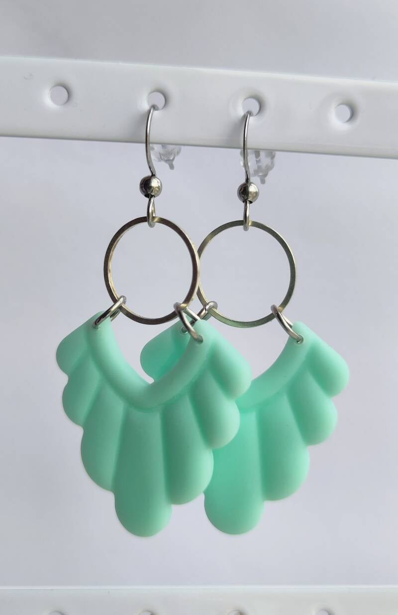 Model Valerie - mintgroen