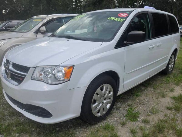 2017 DODGE CARAVAN SE- $10900