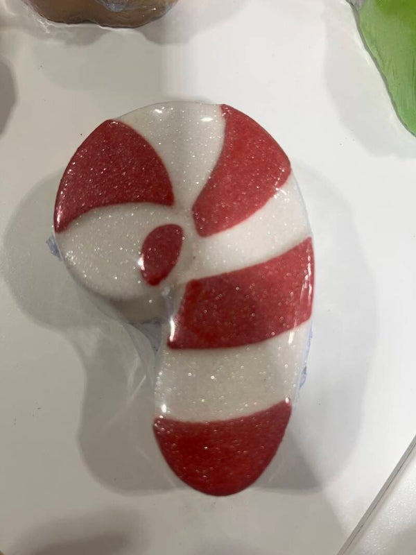 Candy cane bath bomb