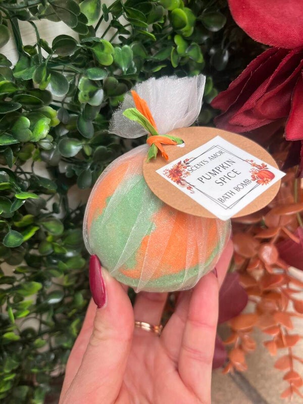Pumpkin spice bath bombs