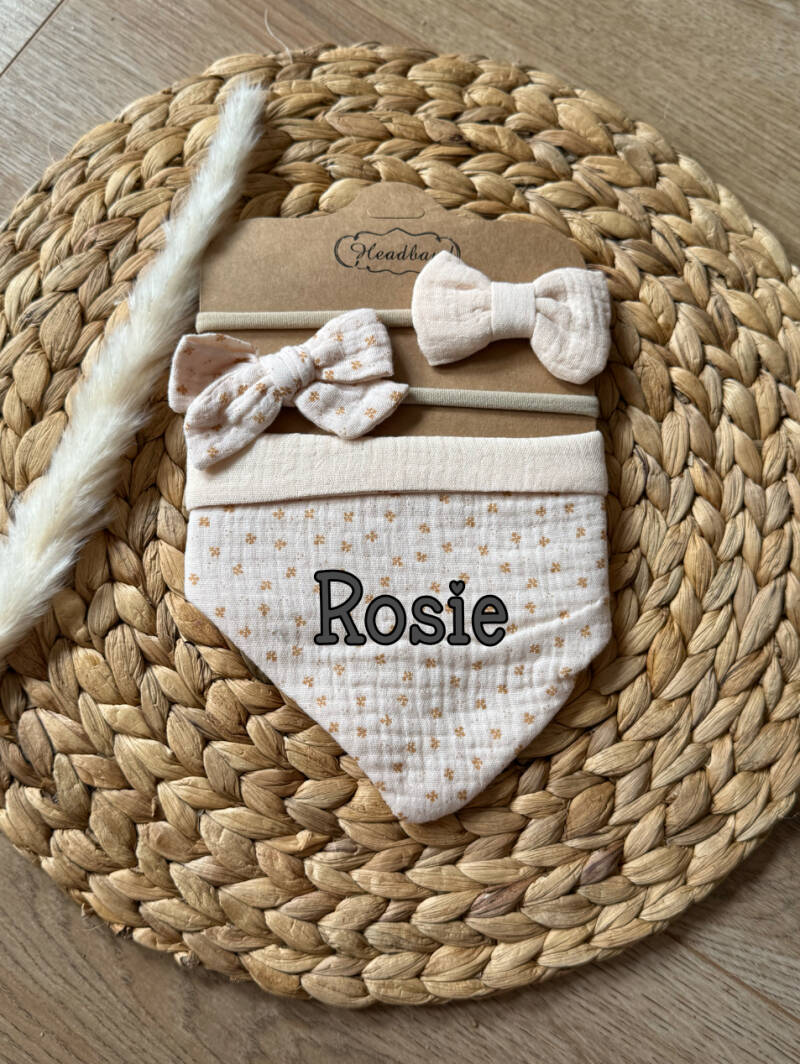 Set Slab + Strikken met Naam Bloemetjes