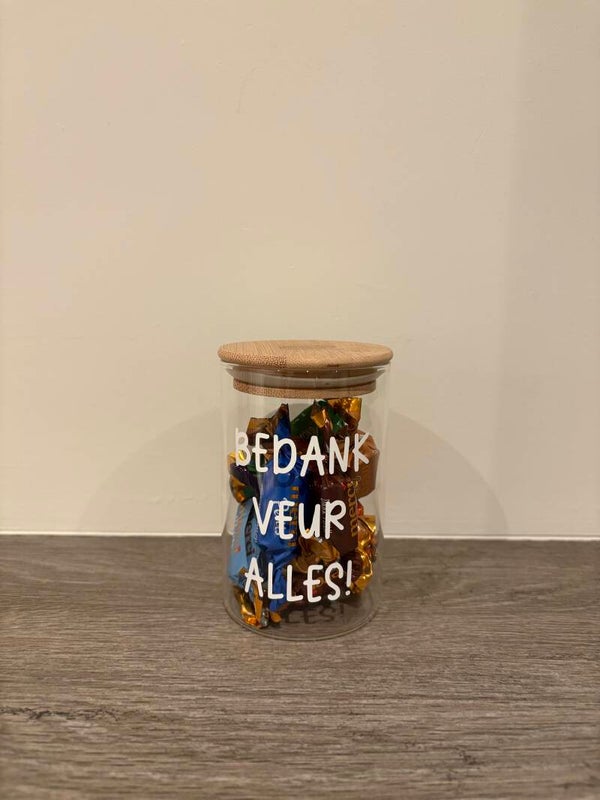 Snoep- en snackpotjes van glas met Venlose tekst