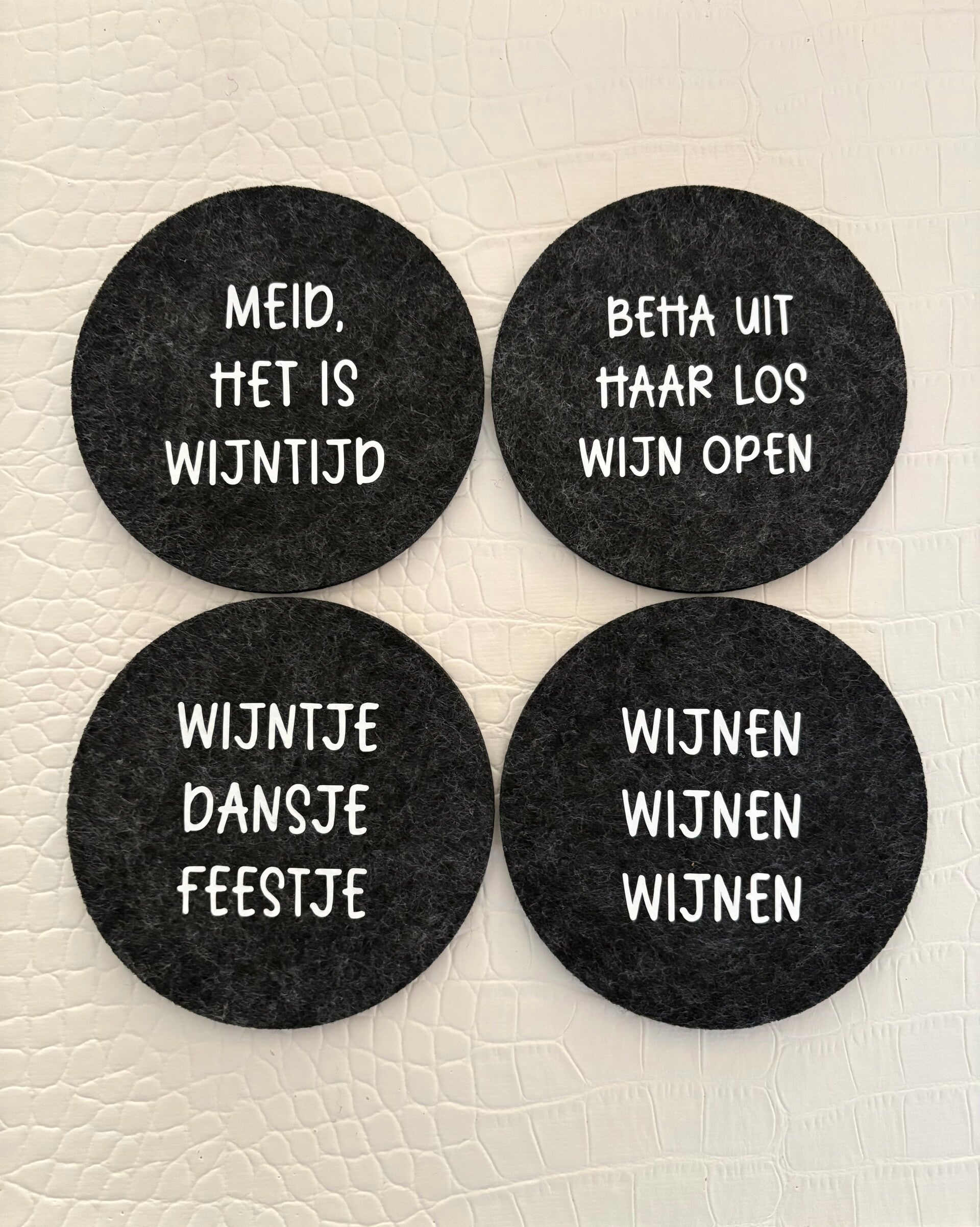 Vilten onderzetters wijn