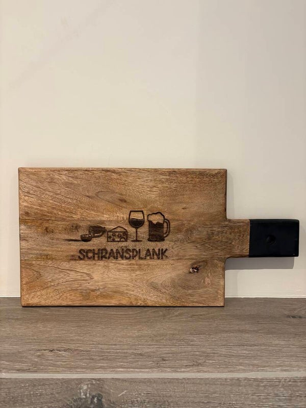 Borrelplanken met Venlose tekst
