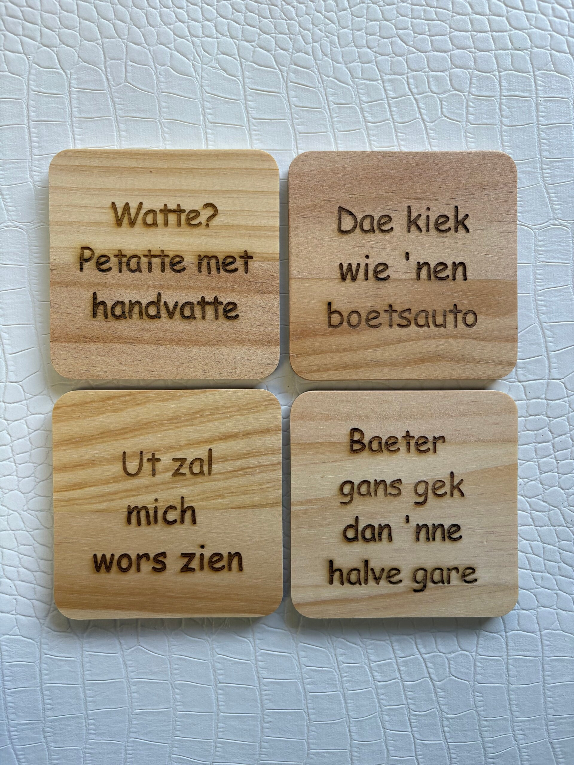 Onderzetters Venloos dialect