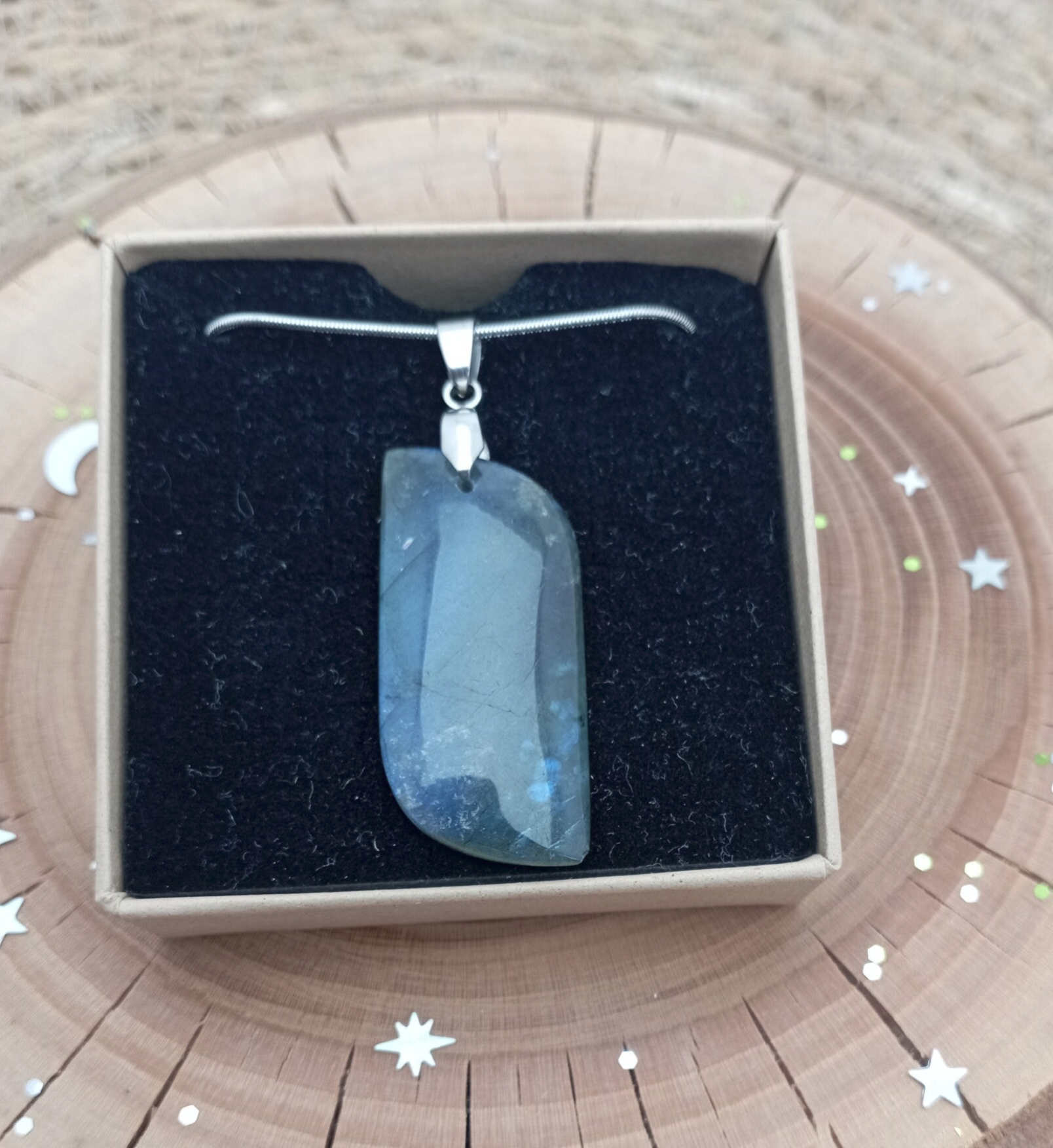 ✨ Pendentif Labradorite. Protection émotionnelle.