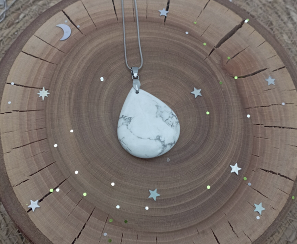 ✨ Pendentif en howlite: Relaxation et calme le mental