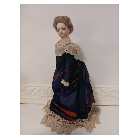 ntieke poppen kopen antieke poppen verkopen antieke poerseleinen poppen vintage poppen oude poppen verkopen oude poppen kopen oude poppen opkoper poppen koper poppen verkoper antieke oude poppen waarde waar antieke poppen verkopen antieke poppen waarde