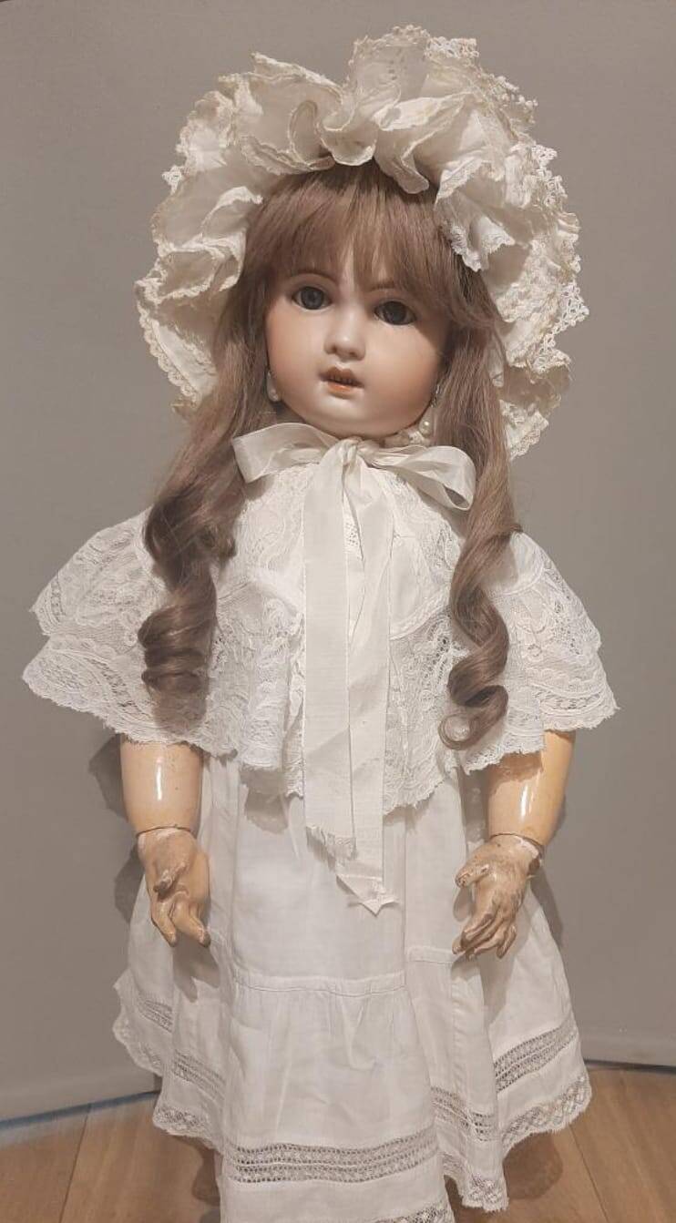 Antieke porseleinen poppen verkopen Jumeau antieke pop