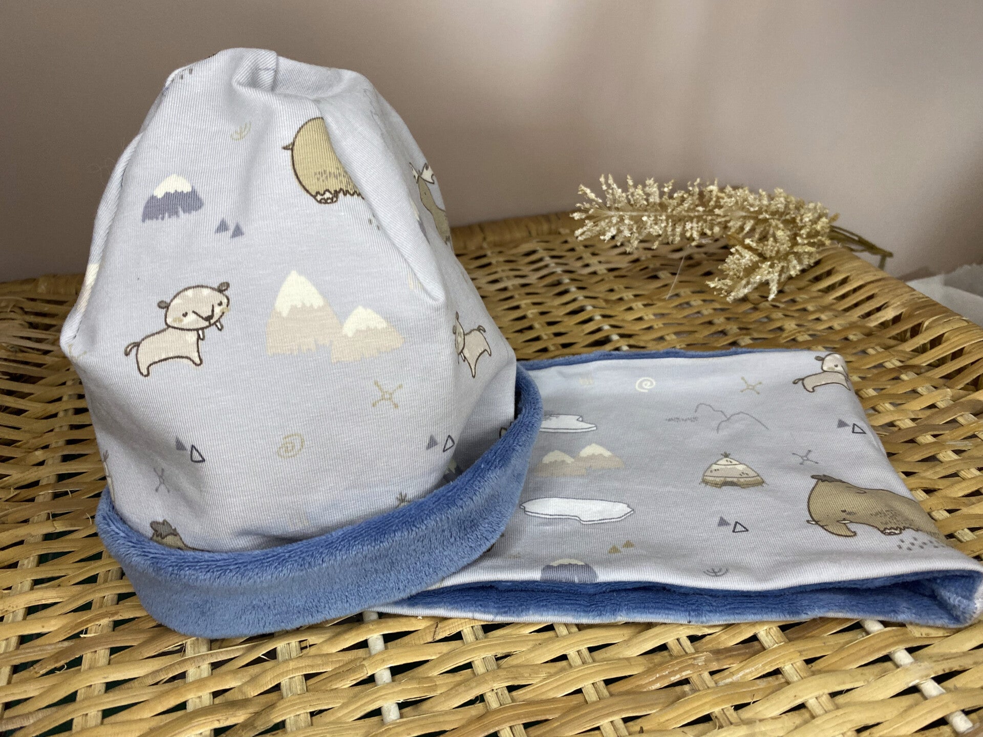 Ensemble "Petit Explorateur" – Bonnet & Tour du cou en Jersey et Doublure Polaire