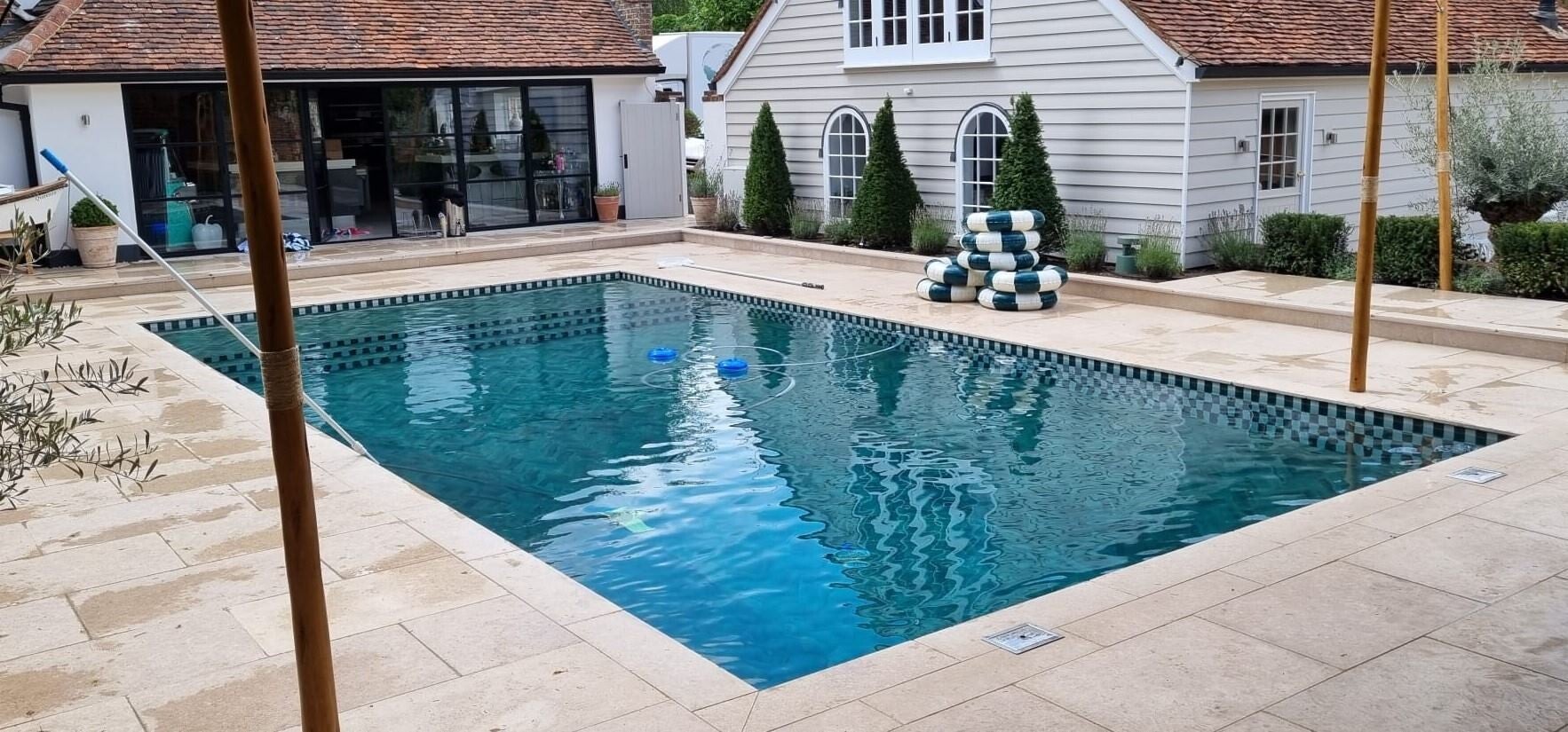 Pool cleaning in Hertfordshire