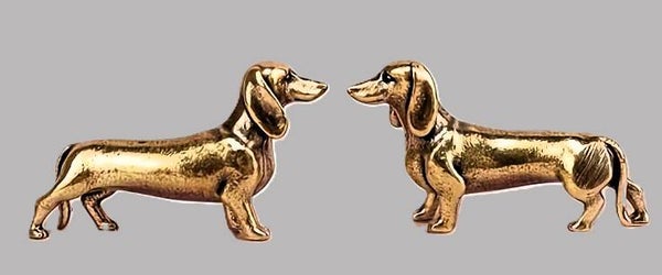 Handgefertigte Messing-Dackel-Figuren