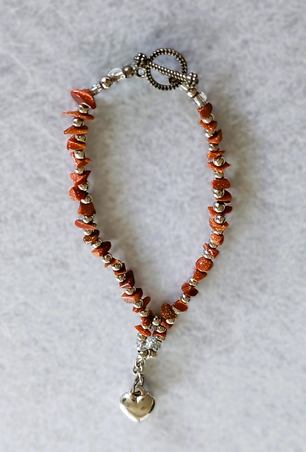Armband Edelsteine und Perlen