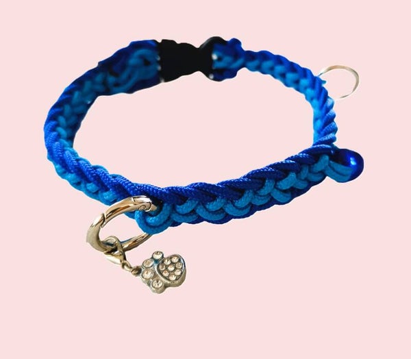 Paracord-Halsband blau mit Strassanhänger und Perlen