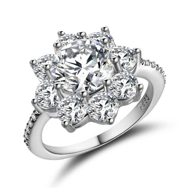 Silberner Ring mit Zirkonia