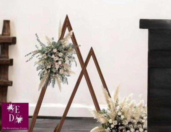 Arche triangulaire en bois