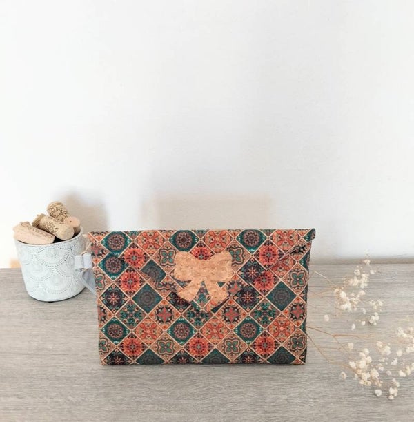 Pochette toilette plate en tissu liège avec miroir et lingettes