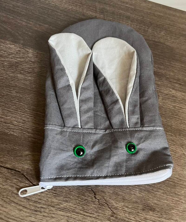 Stiftemäppchen „Hasi“ Utensilo für Stifte, Kosmetika usw. - grau-