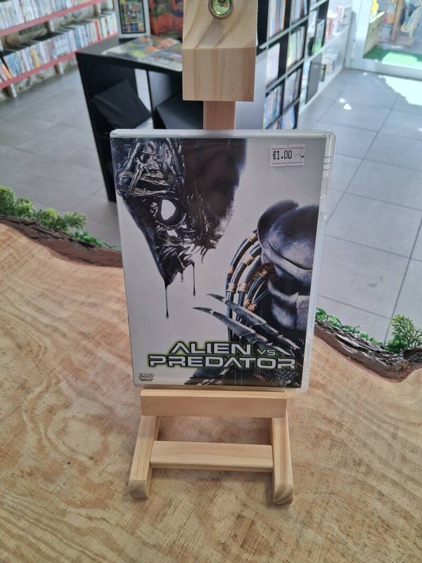 Alien Vs Predator DVD