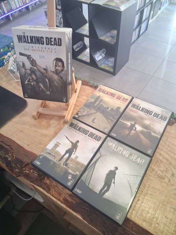 Coffret Walking Dead Saisons 1 à 4 DVD