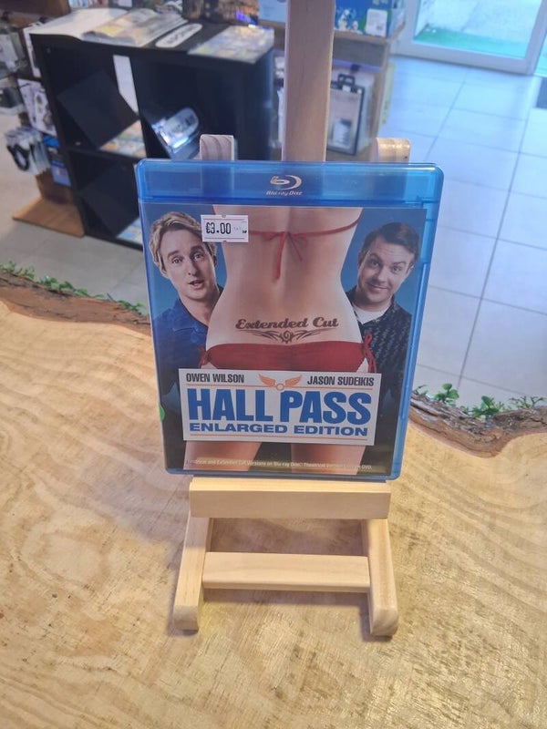 Hall Pass Enlarged Edition Blu-ray
