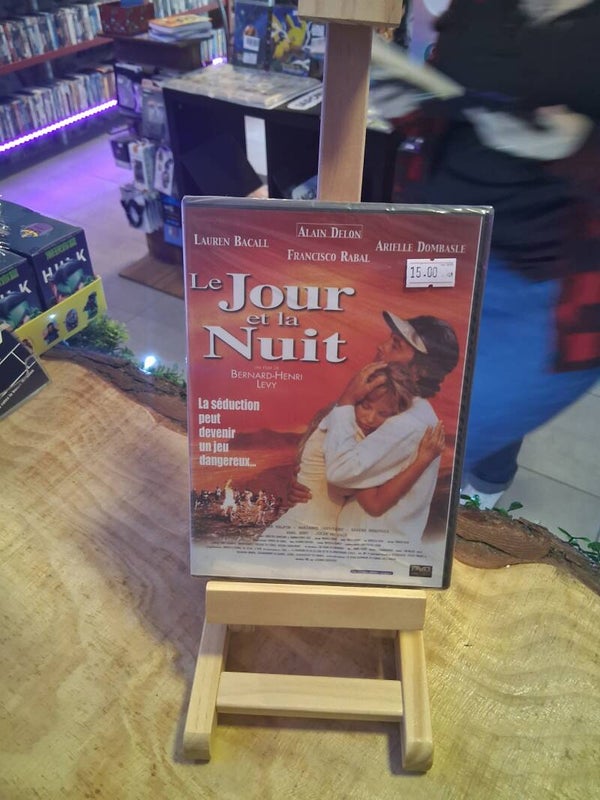 Le Jour Et La Nuit Neuf DVD