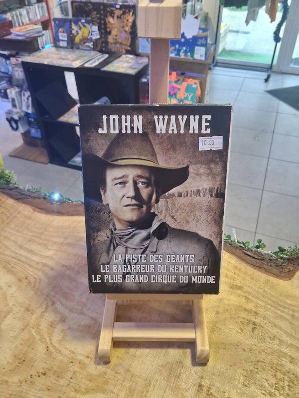 Coffret John Wayne - La Piste Des Geants - Le Begarreur Du Kentucky - Le Plus Grand Cirque Du Mond DVD