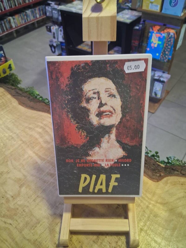 Piaf VHS