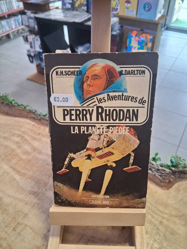 La Planete Piegee - Perry Rhodan Livre