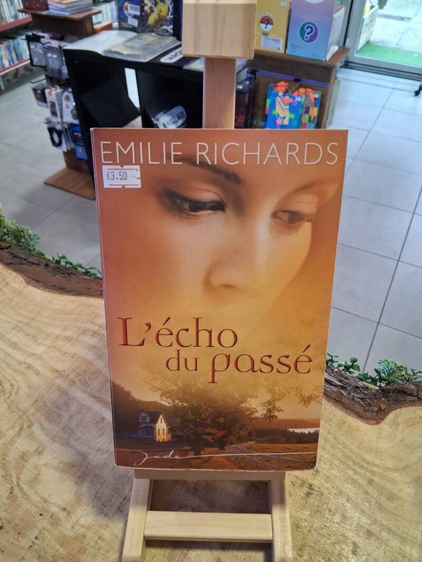 Emilie Richards - L'echo Du Passe Livre