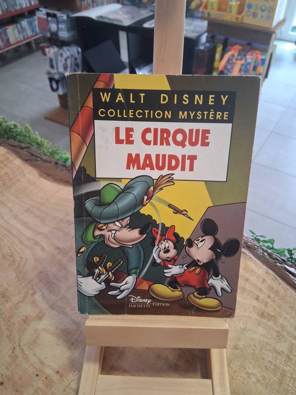 Walt Disney Le Cirque Maudit Livre