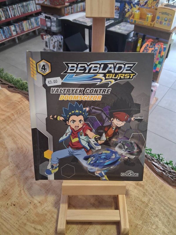 Beyblade Burst - Valtryek Contre Doomscizor Livre
