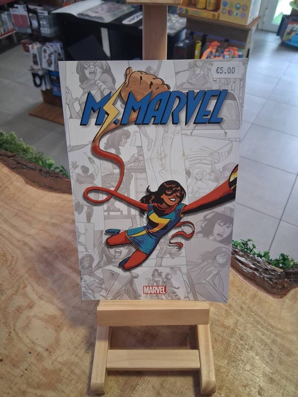 Marvel Miss Marvel Comics