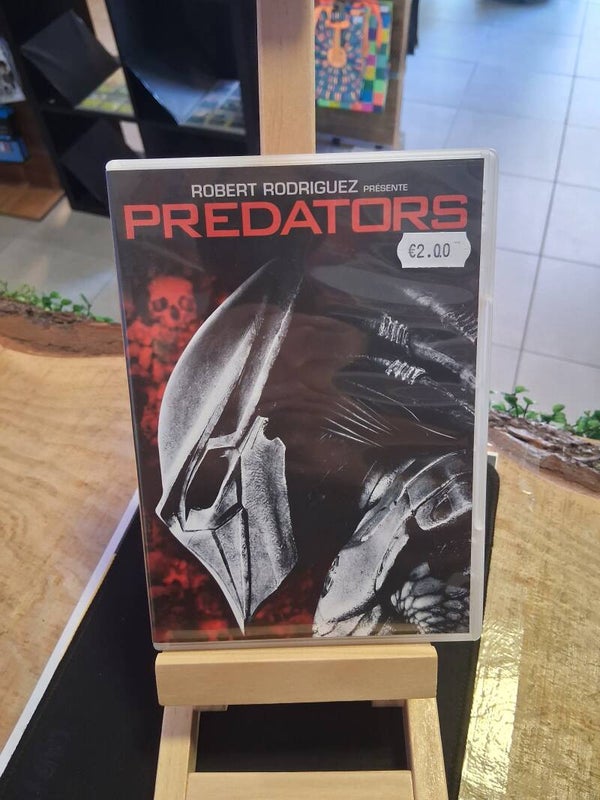 Predators DVD