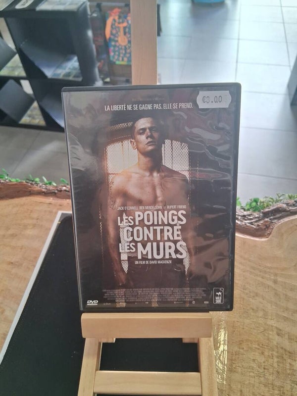 Les Poings Contre Les Murs DVD