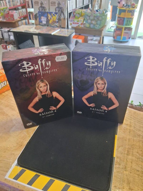 Buffy Contre Les Vampires Saison 4 DVD