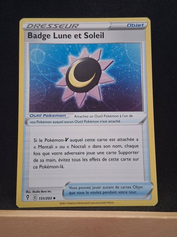 Badge Lune Et Soleil (Dresseur)1