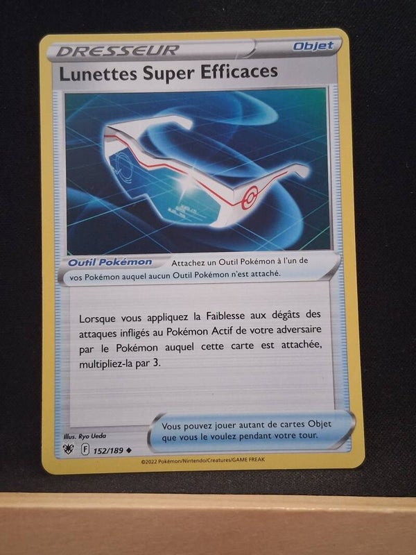 Lunettes Super Efficaces (Dresseur)1