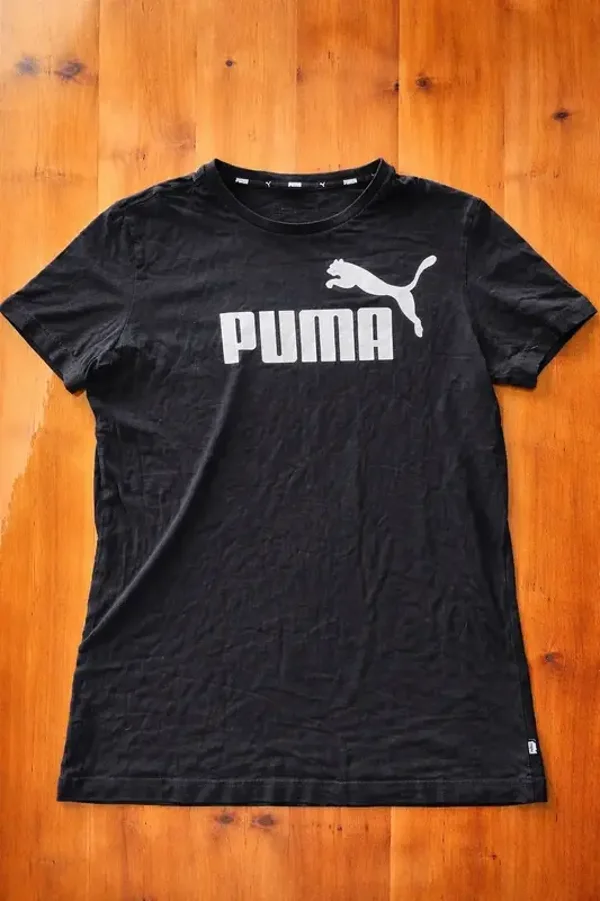 T-shirt enfant 15-16 ans Puma noir logo blanc - Très bon état