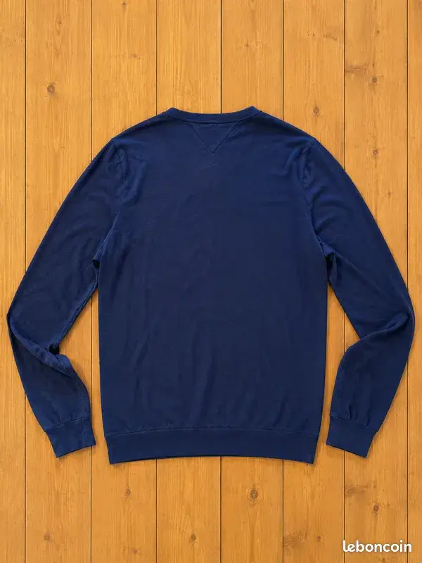 Pull léger Tommy Hilfiger bleu marine col V – Taille L - Très bon état