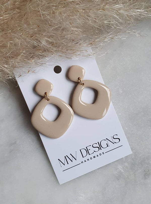 Beige 13